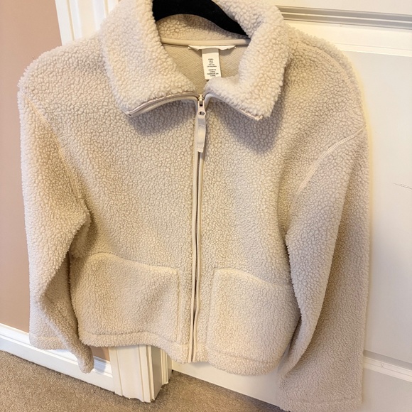 H&M TEDDY FLEECE JACKET IN LIGHT BEIGE - Picture 1 of 4